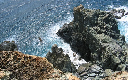 思南驾校多少钱，2012贵州思南考驾照要多少钱